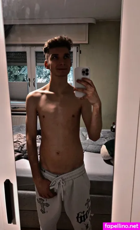 Onlyyannick OnlyFans Thumbnail #0woj6V7xHI