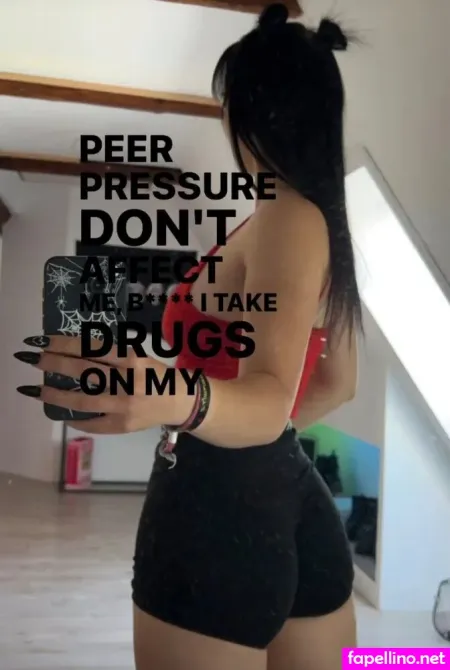 Onselina OnlyFans Thumbnail #a8F4XvfjQ0