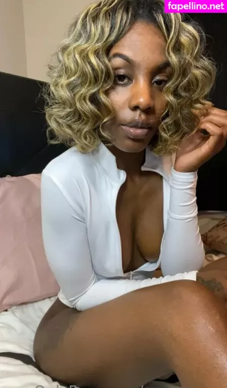 Onyxxxxxx OnlyFans Thumbnail #E4hC35clN3