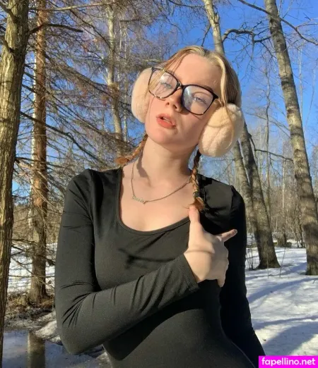 Oona Hiltunen OnlyFans Thumbnail #USzkJMBX1d