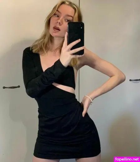 Oona Hiltunen OnlyFans Thumbnail #YcnJHOqp9D