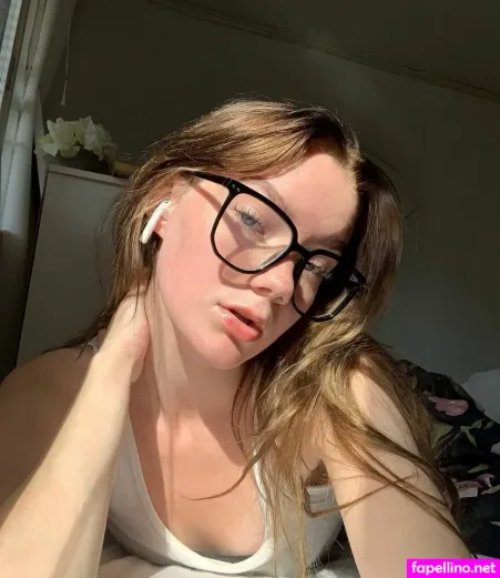 Oona Hiltunen OnlyFans Thumbnail #eiwA4xI9lo