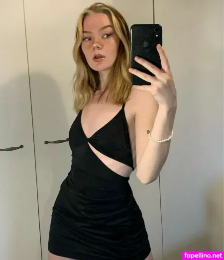 Oona Hiltunen OnlyFans Thumbnail #gnpvpJId4l