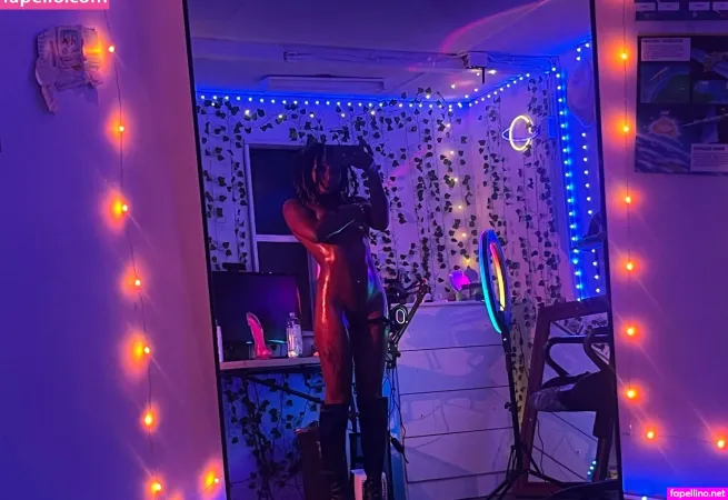 Oonacx OnlyFans Thumbnail #kxKLOhydad