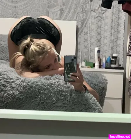 Oonaghkittieee OnlyFans Thumbnail #kBYAt60x1b