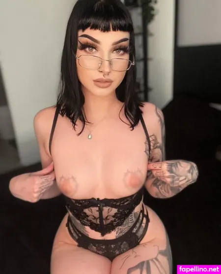 Ophelia Graves OnlyFans Thumbnail #2Lqq3e6UQc