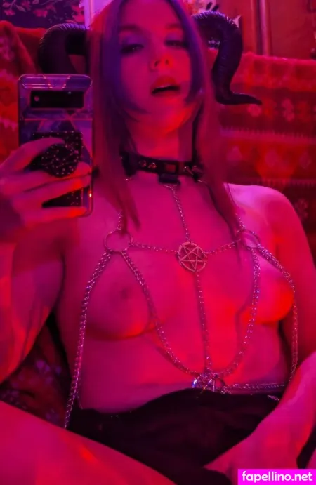 Ophelia Song19 OnlyFans Thumbnail #lVEDCrsRB9