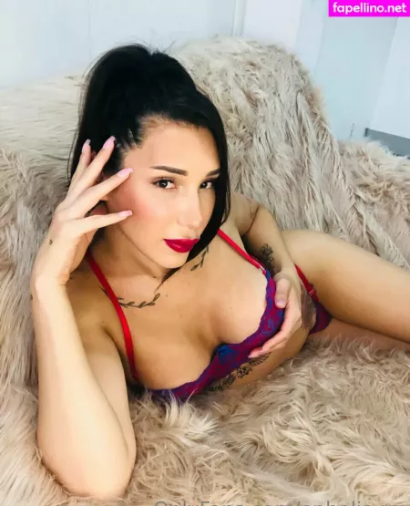 Ophelia Xx OnlyFans Thumbnail #mSeESWsKGw