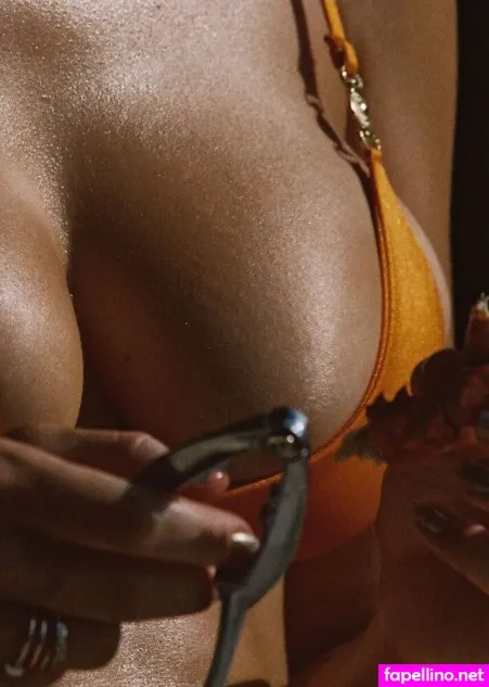 Ophelie Guillermand OnlyFans Thumbnail #36aq7whnf1