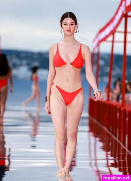 Ophelie Guillermand OnlyFans Thumbnail #538aO7Vd50