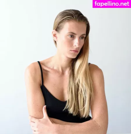 Orane Granger OnlyFans Thumbnail #3mKUscvhXf