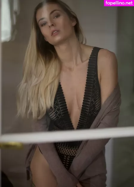 Orane Granger OnlyFans Thumbnail #ho2Pvg0OAS