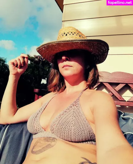 Orchardgirlnz OnlyFans Thumbnail #FcUHOlWUGo