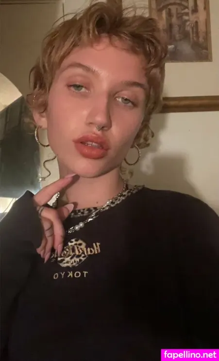 Orchid Rowe OnlyFans Thumbnail #0VcXzY0lhi