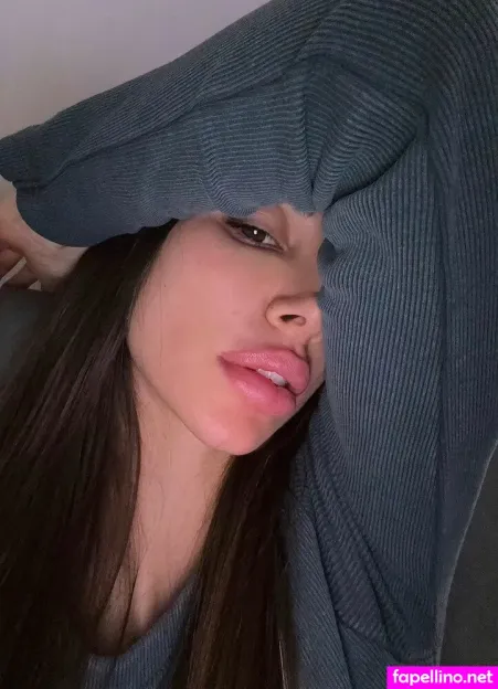 Oriana Tubiolo OnlyFans Thumbnail #L23XBVE4wX
