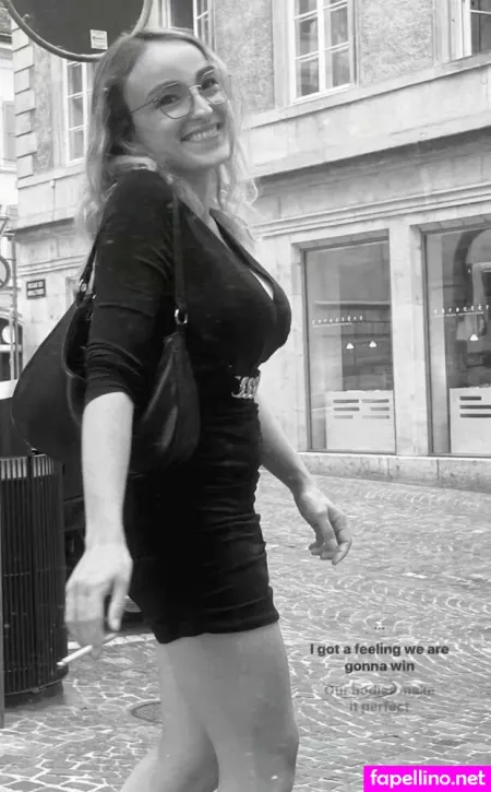 Oryvllmiee OnlyFans Thumbnail #1h2mWKxTbZ