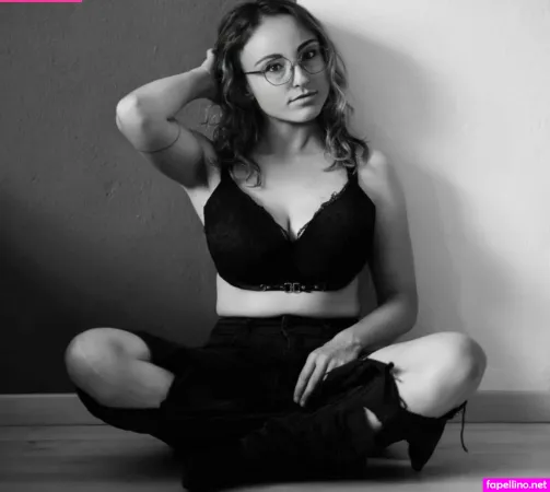 Oryvllmiee OnlyFans Thumbnail #nJf0HJcWeh