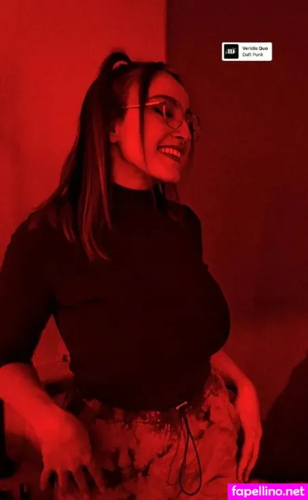 Oryvllmiee OnlyFans Thumbnail #s2dpfmOiLB