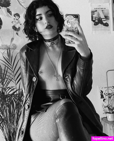 Osculature 1 OnlyFans Thumbnail #wTOSMx7Ce2