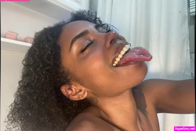Oshunqueen OnlyFans Thumbnail #5vIisJ96p0
