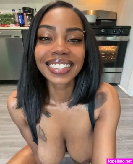 Oshunqueen OnlyFans Thumbnail #zuNsXglwuq