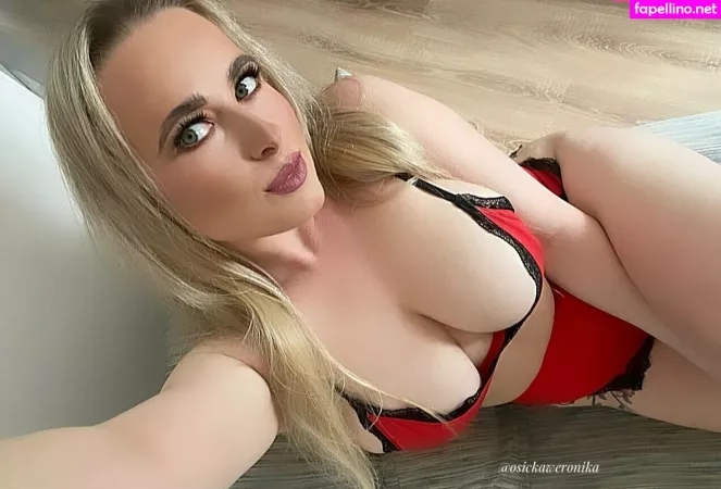 Osickaweronika OnlyFans Thumbnail #TuxiaPS494