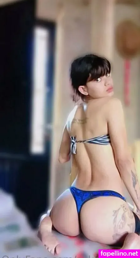 Oskrcaceres OnlyFans Thumbnail #5cwz4qF2VK