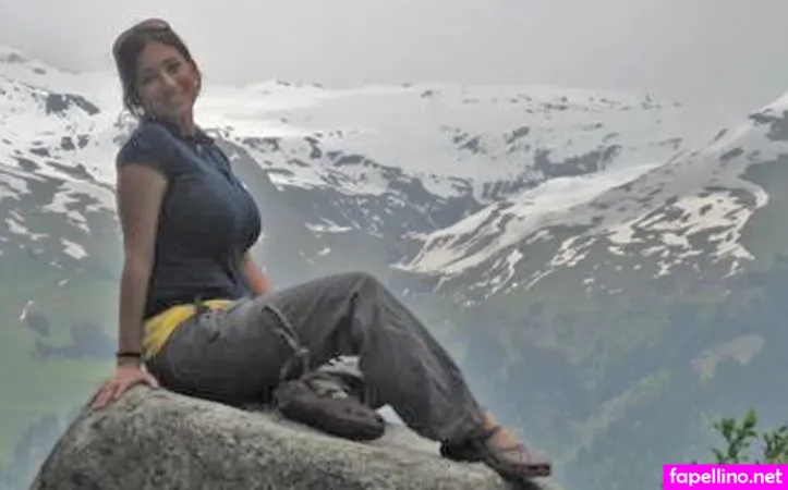 Osnat OnlyFans Thumbnail #hwfh3msyz0