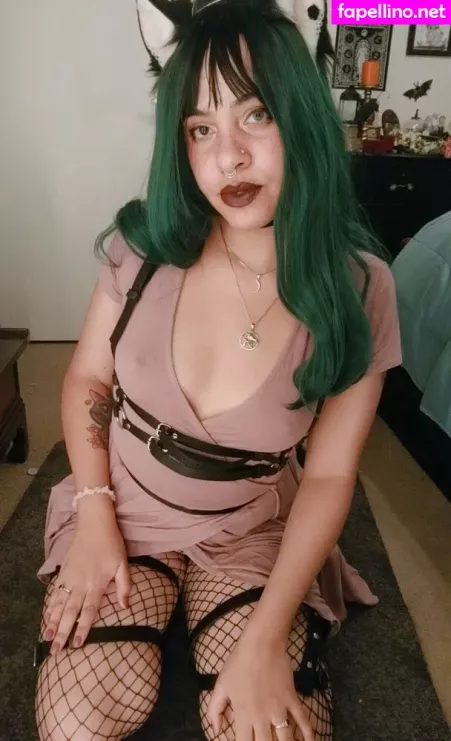 Otterbee OnlyFans Thumbnail #8yjKCPkXX2