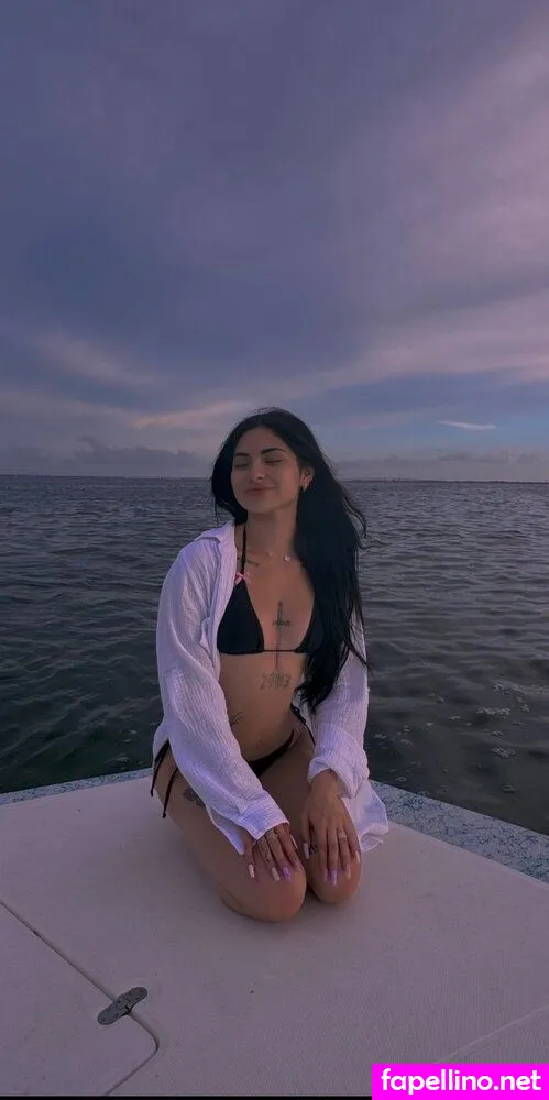 Clarireyesss, _quez2rr, ourfantasy222u Nude Leaked OnlyFans Photo #QLI9MxtBws