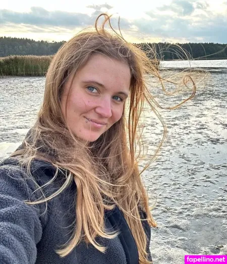 Outdoor Anca OnlyFans Thumbnail #AjKlvDmd6t