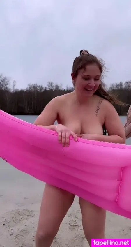 Outdoor Anca OnlyFans Thumbnail #NmKzMpYr75