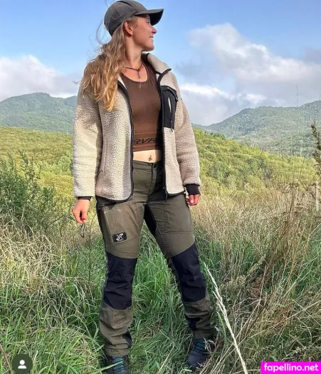 Outdoor Anca OnlyFans Thumbnail #f7BPX1IiuQ