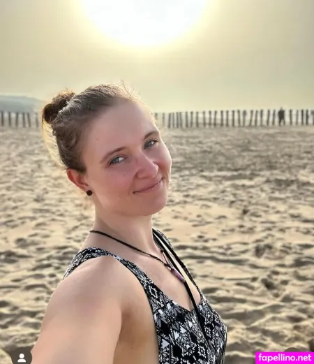 Outdoor Anca OnlyFans Thumbnail #otocei5W8a