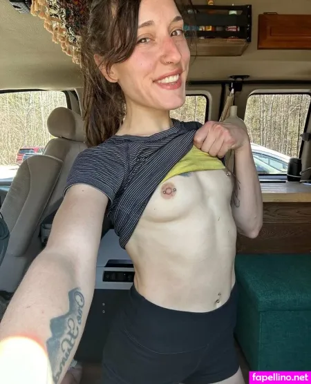 Outdoorswithrachel 4 OnlyFans Thumbnail #cGmY1GjpcF