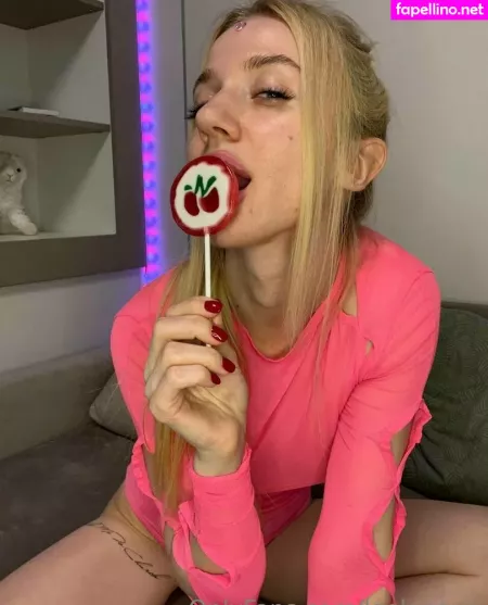 Outlaw Blonde OnlyFans Thumbnail #vVITEq3aU6