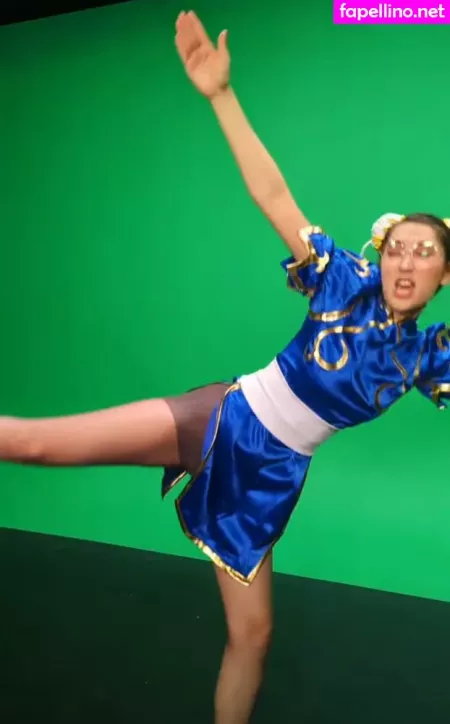 Ovilee May OnlyFans Thumbnail #nZPHdePJLr