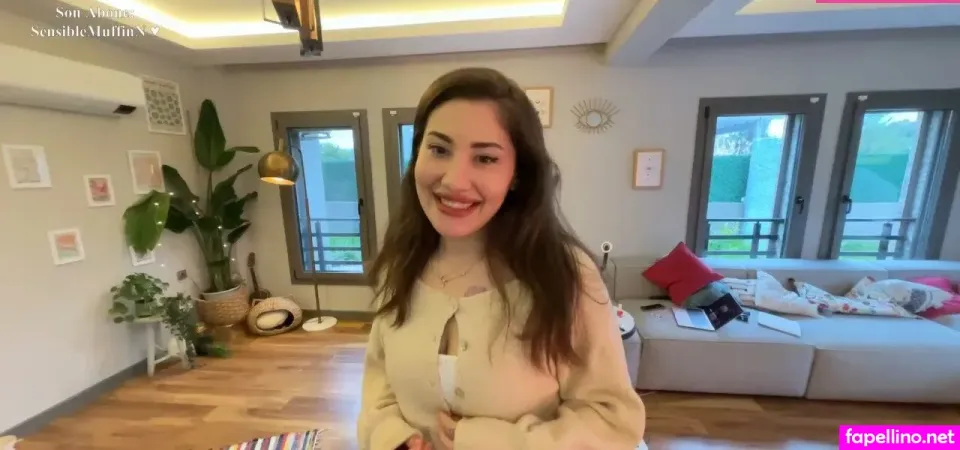 Ozge Azunyan Main Profile Photo