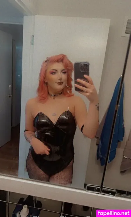 P3achyfoxxxfree OnlyFans Thumbnail #5sbzt9YXlG