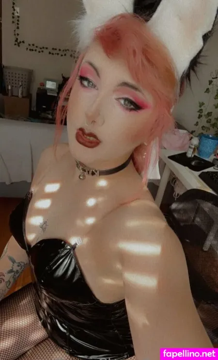 P3achyfoxxxfree OnlyFans Thumbnail #N3qUmdOfgU