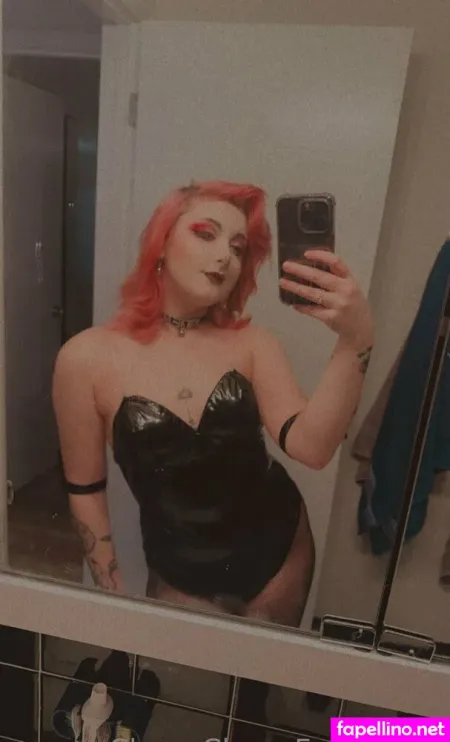 P3achyfoxxxfree OnlyFans Thumbnail #SpcKpJmXw7