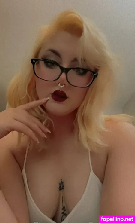 P3achyfoxxxfree OnlyFans Thumbnail #hideTLKPuh