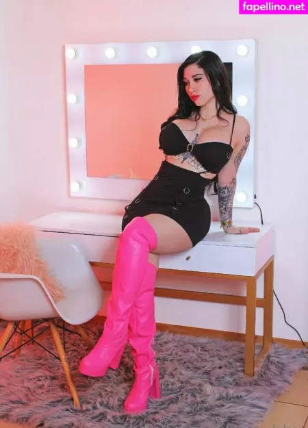 Paaubby OnlyFans Thumbnail #sNSUKSJzUj