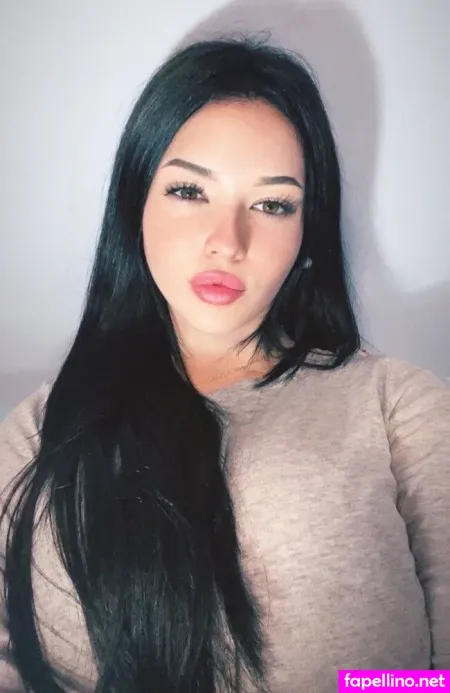 Paaularruizz2 OnlyFans Thumbnail #dFXvQh6JuF