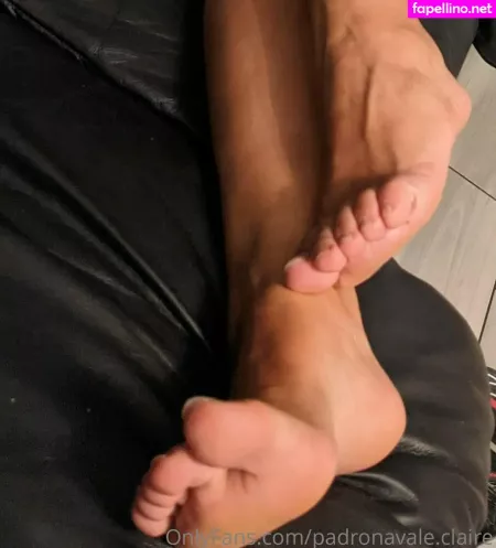 Padronavale Claire OnlyFans Thumbnail #8UxhXIycjq