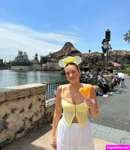 Paige Cooper OnlyFans Thumbnail #AHo9h3JcBt