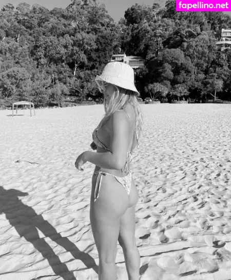 Paige Montana De Cinque OnlyFans Thumbnail #Nc1JfISM75