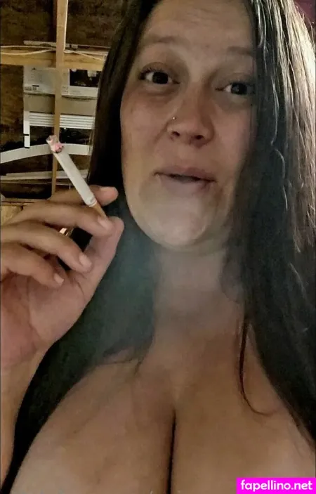 Paige Smokes90 OnlyFans Thumbnail #003HA4V0W7