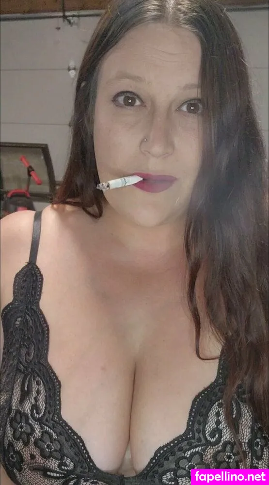 paige_smokes, paige_smokes90 Nude Leaked OnlyFans Photo #8WufyDgMN5
