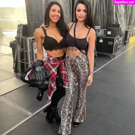 Paigewwe OnlyFans Thumbnail #AvsxX2v8I4